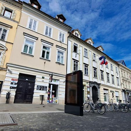 Viksi Hostel Ljubljana Eksteriør billede